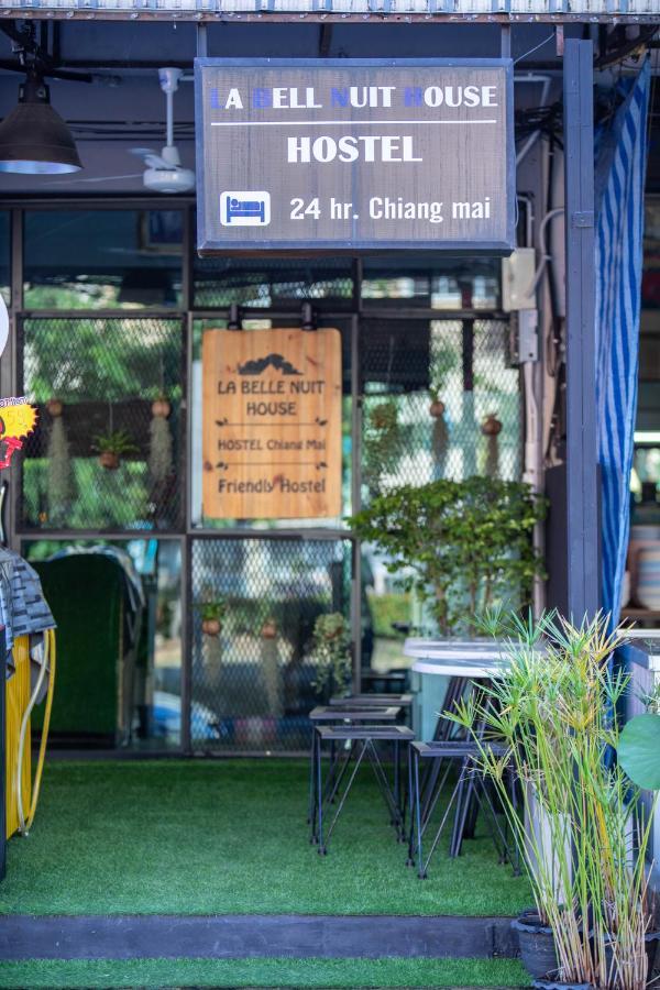 Hostel La Belle Nuit House Chiang Mai Zewnętrze zdjęcie