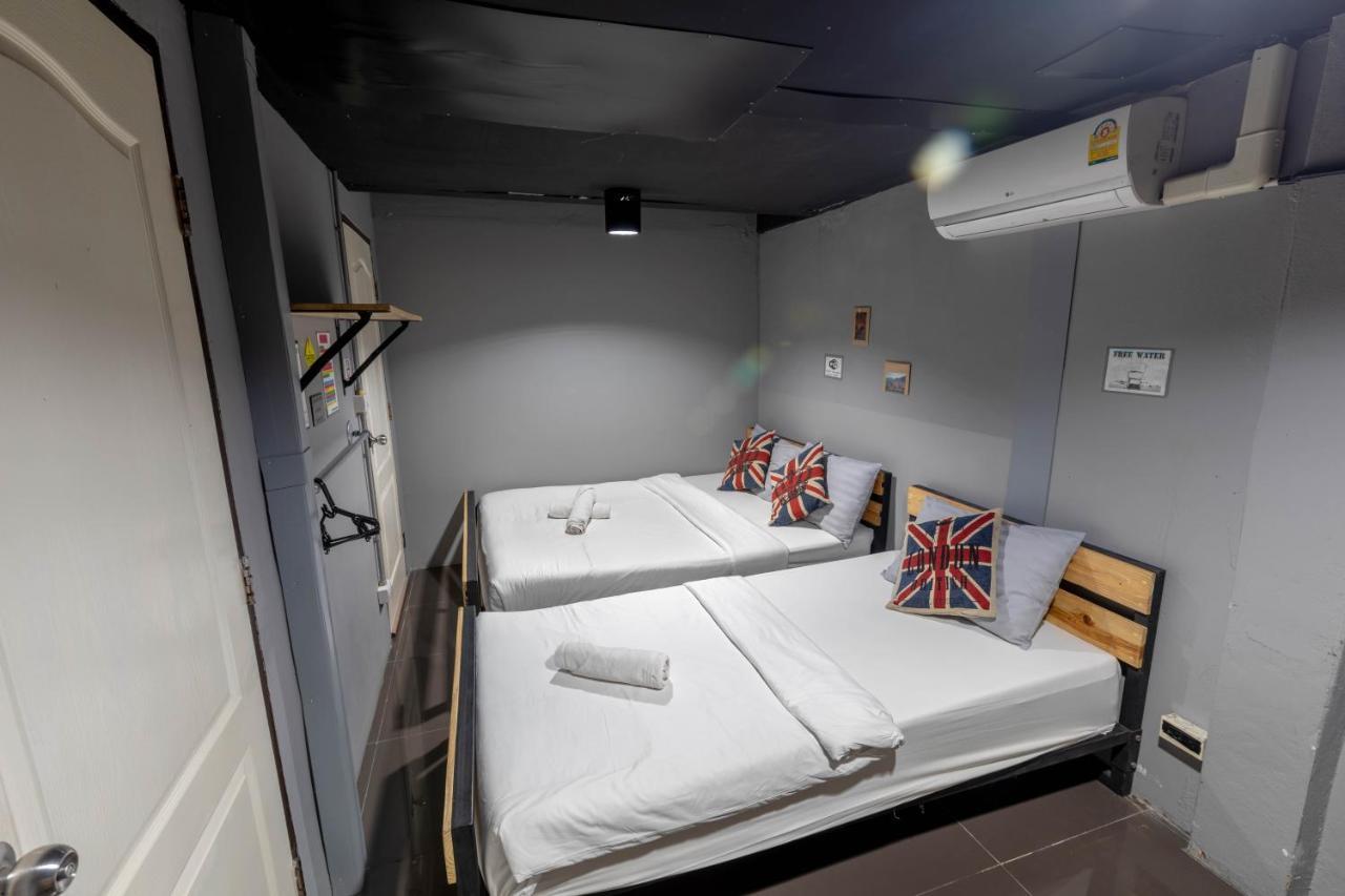 Hostel La Belle Nuit House Chiang Mai Zewnętrze zdjęcie