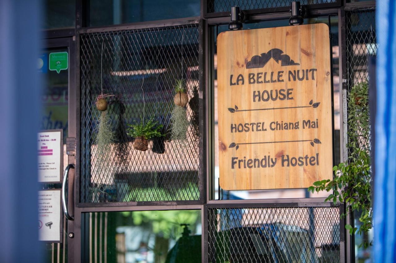 Hostel La Belle Nuit House Chiang Mai Zewnętrze zdjęcie
