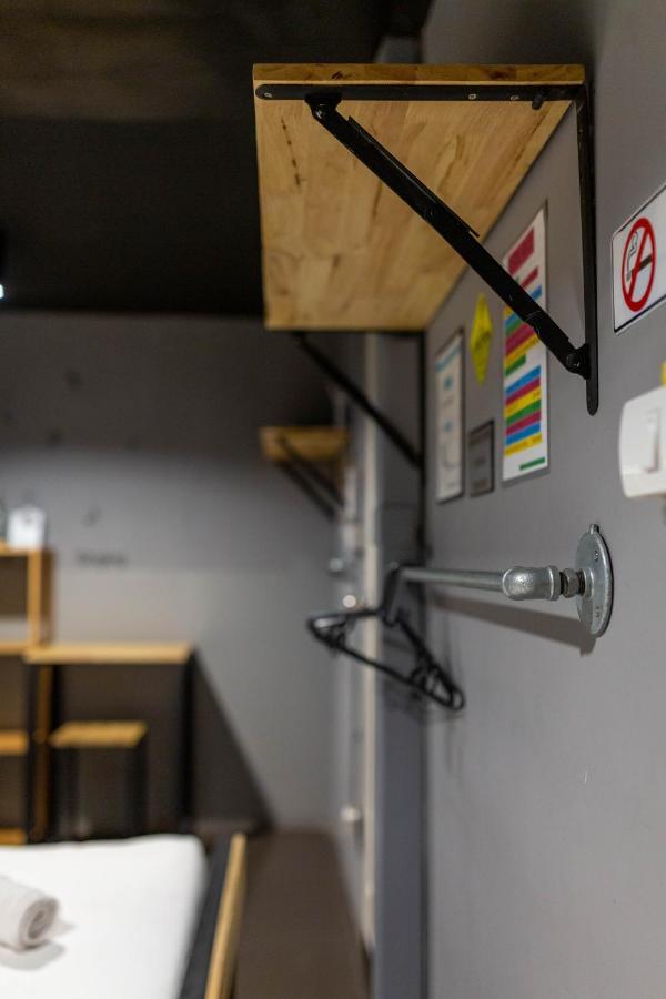 Hostel La Belle Nuit House Chiang Mai Zewnętrze zdjęcie