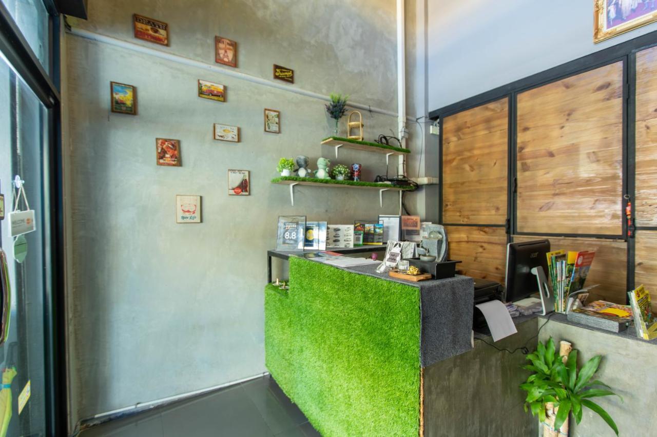 Hostel La Belle Nuit House Chiang Mai Zewnętrze zdjęcie