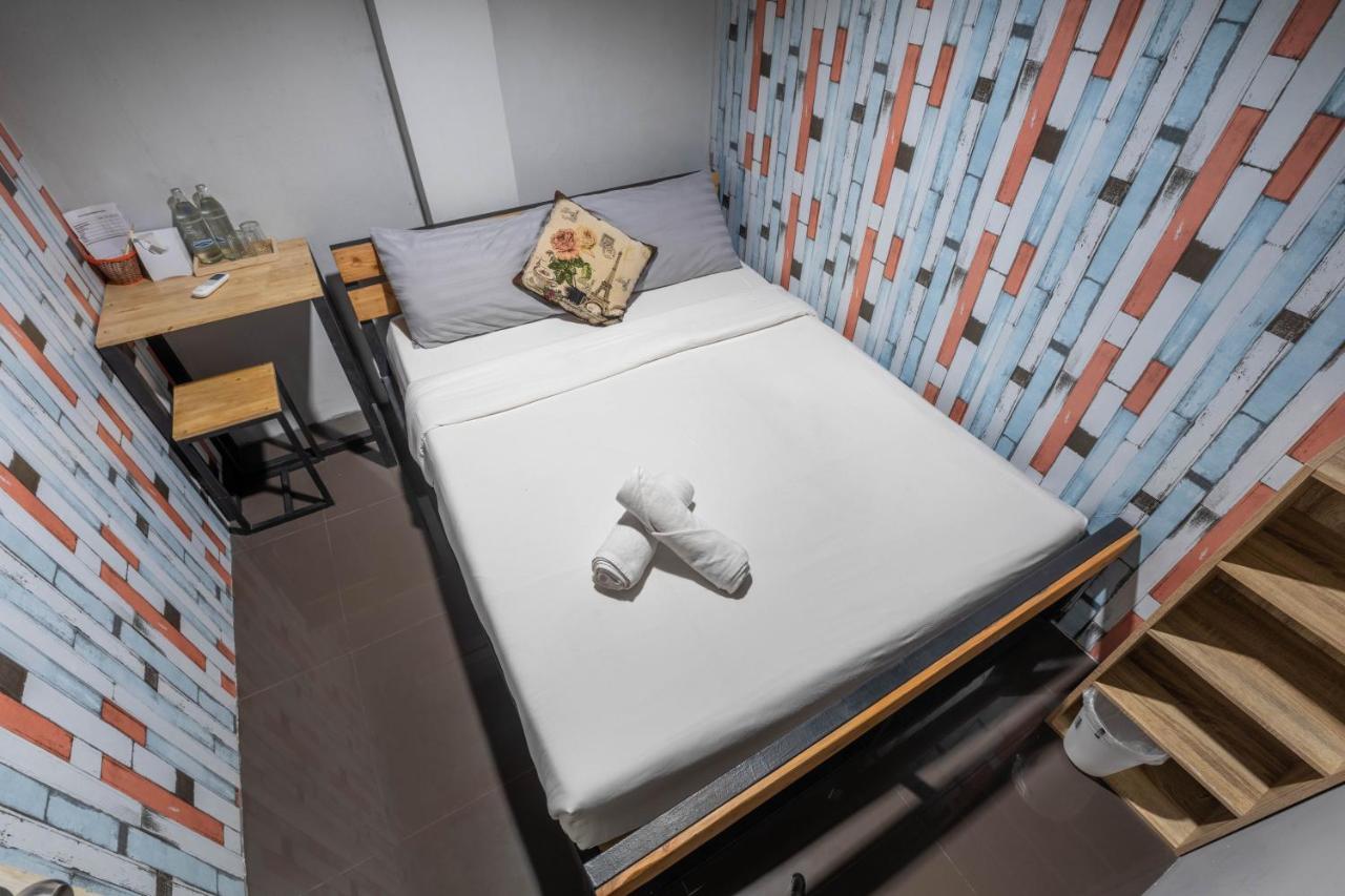 Hostel La Belle Nuit House Chiang Mai Zewnętrze zdjęcie
